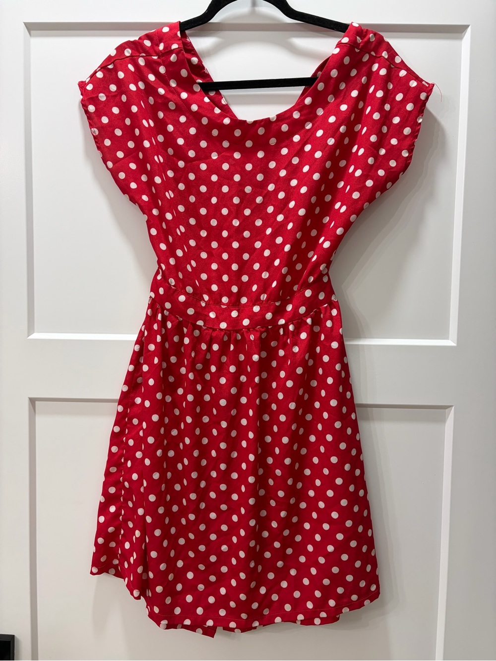 Monteau Retro Preppy Lightweight Red Polka Dot Fit & Flare Dress with Open Back - Picture 2 of 4